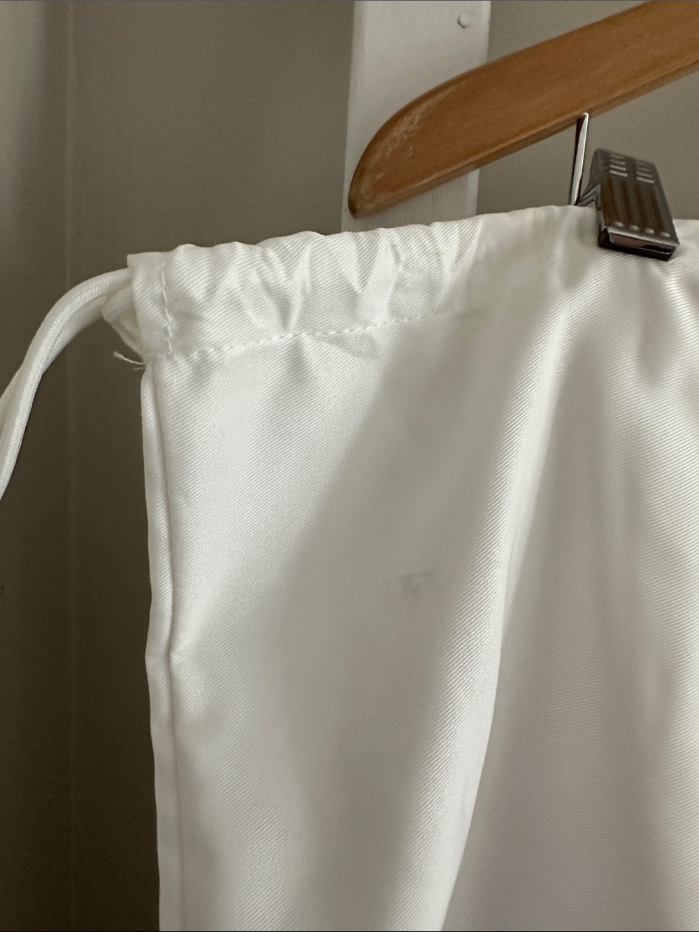Away Drawstring Dust Bag - Picture 8 of 8